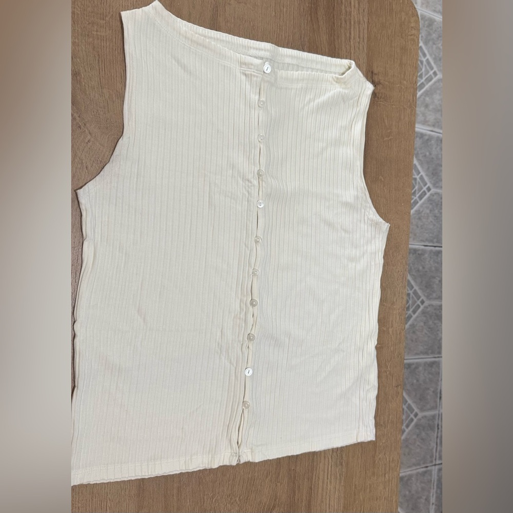 Abercrombie & Fitch Off-White Ribbed Button-Up Top